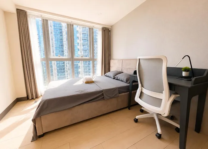 Apartahotel View Corner In Uptown Bgc, Style, Fast Wifi, Walk To Malls, *